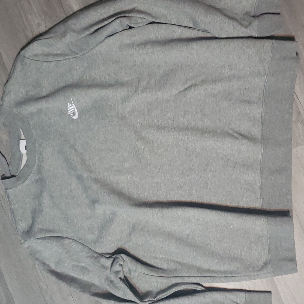 Nike sweatshirt